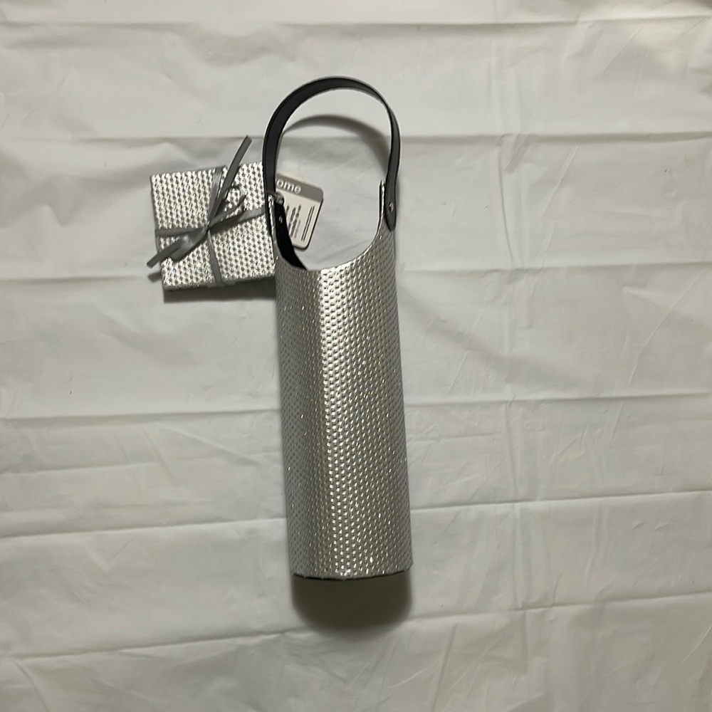 Faux leather silver wine carrier with set of 4 matching coasters
